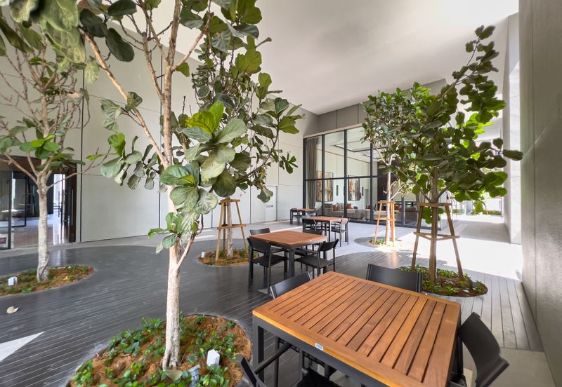 Pavilion Ceylon Hill