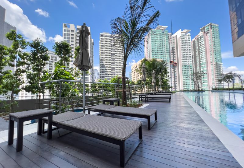 Pavilion Ceylon Hill