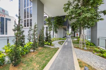 Pavilion Ceylon Hill