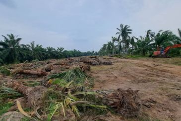 Malaysia, Selangor 📌Jeram Land 📌Batu 16 📌5 Acres Zoning Industry Land for Sale 🎈Near by Got many Big factories and Wa