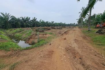 Malaysia, Selangor 📌Jeram Land 📌Batu 16 📌5 Acres Zoning Industry Land for Sale 🎈Near by Got many Big factories and Wa