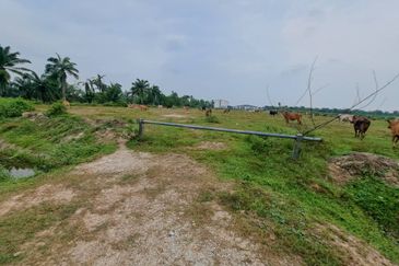 Malaysia Selangor 📌Jeram Land 📌Batu 16, Kapar-Jeram,   📌5 Acres Industry Land for Sale 🎈Near by Got many Big factories and Warehouses