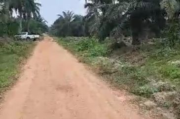 Malaysia Selangor 📌Jeram Land 📌Batu 16, Kapar-Jeram,   📌5 Acres Industry Land for Sale 🎈Near by Got many Big factories and Warehouses