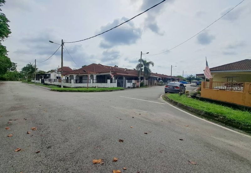 Kampung Johan Setia