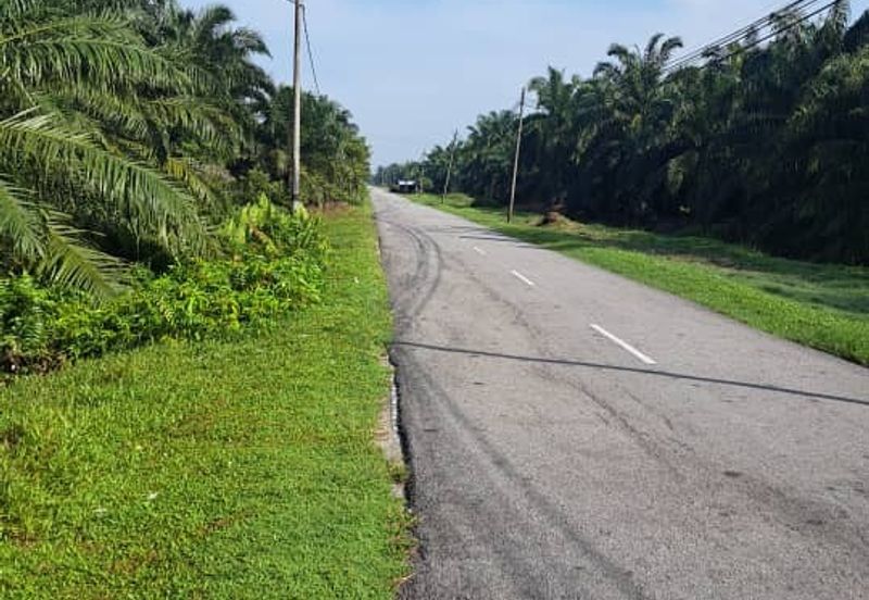 Kuala Langat  Tanjung Sepat 📌* Batu Laut land 📌 * 1.83 acres Flat Land For Sale  📌Beside Tar Road