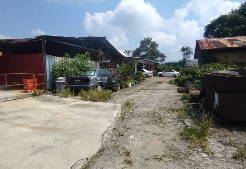 Jalan Bukit Kemuning