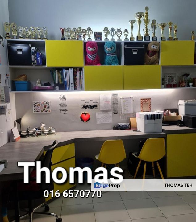Bayan Lepas - Setia Pearl Island |  3 Storey Terrace House | 5 Bedrooms | 4 Bathrooms | 2 Car Park | 24 Hour Security | Gated & Guarded, Penang, Bayan Lepas