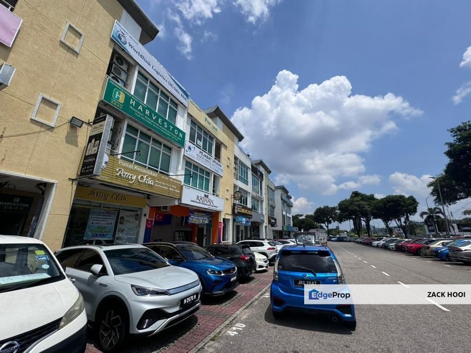 Taman Molek, Johor Bahru, Johor @ GF Shoplot Facing Mainroad for Rent, Johor, Johor Bahru