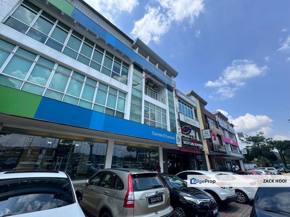 Taman Molek, Johor Bahru, Johor @ GF Shoplot Facing Mainroad for Rent, Johor, Johor Bahru