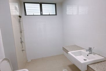 Taman Redang Lakeview 2