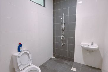 Taman Redang Lakeview 2