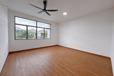 Taman Redang Lakeview 2