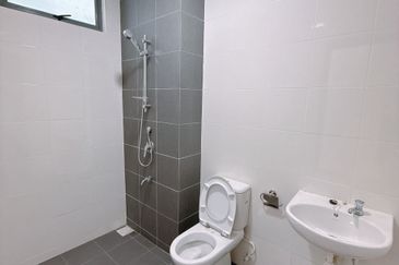 Taman Redang Lakeview 2