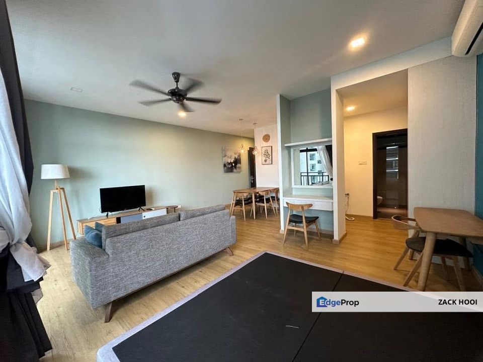 Molek Regency, Johor Bahru, Johor @ Fully Furnished Studio Unit With Swimming Pool View For Sale, Johor, Johor Bahru