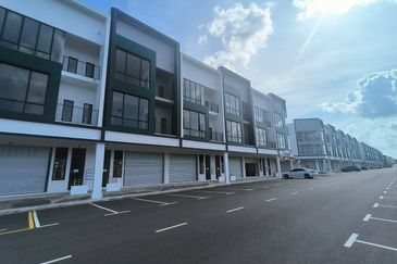 Crest @ Austin Emerald 2