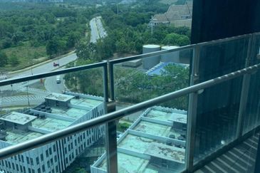 Almas Suites @ Puteri Harbour