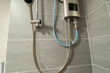 Adria Residence @ Gravit8