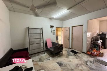 Flat PKNS, Seksyen 7