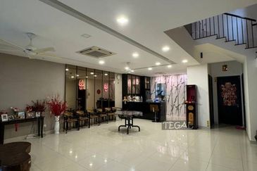 Duta Villa, Setia Alam