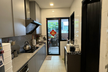 Duta Villa, Setia Alam