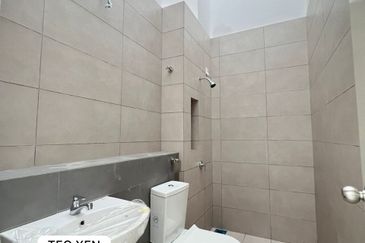 Robin @ Bandar Rimbayu