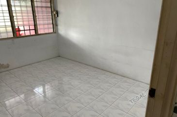 Taman Tepi Sungai ( Taman Teluk Pulai Indah )