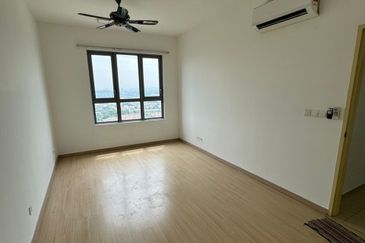 Gravit8 @ Klang South