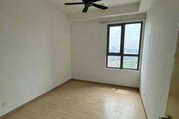 Gravit8 @ Klang South