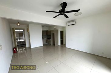 Gravit8 @ Klang South