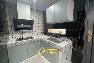 Taman Tepi Sungai ( Taman Teluk Pulai Indah )