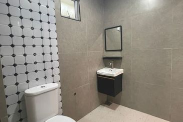 Taman Tepi Sungai ( Taman Teluk Pulai Indah )