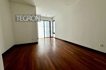 Duta Villa, Setia Alam