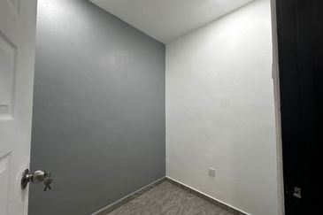 Taman Wangi (Tepi Sungai)