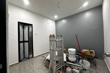 Taman Wangi (Tepi Sungai)