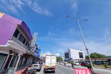 Limited Unit Banting Shoplot Prime Location