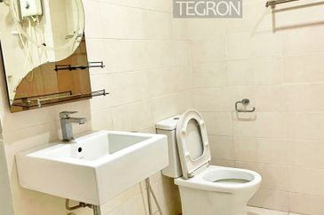 I Residence @ I City