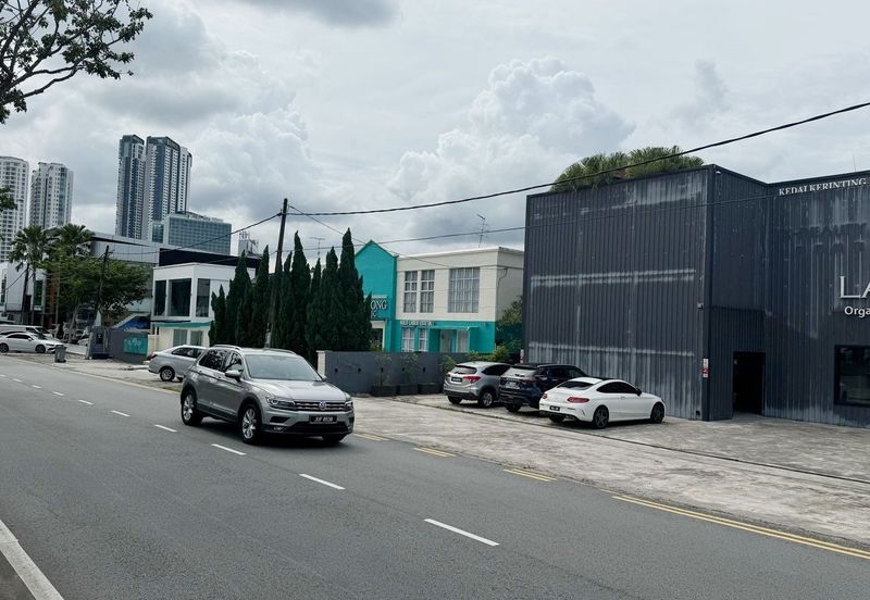 Taman Pelangi Commercial Bungalow @ Jalan Serampang