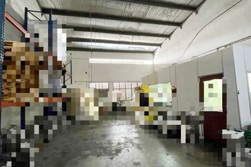 Tampoi Jaya 30x103 Terrace Factory 