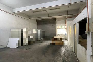 Tampoi Jaya 30x103 Terrace Factory 