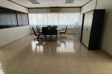 Tampoi Jaya 30x103 Terrace Factory 