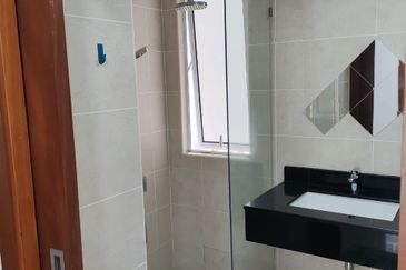 Paradiso Nuova Medini