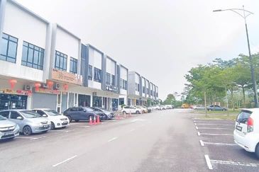 Eco Curve @ Eco Business Park 1