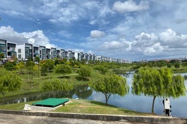 Austin Crest @ Emerald 3 [ CCC end 2025 ] 