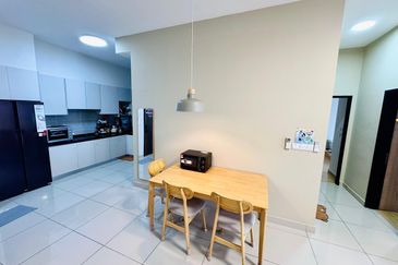 Twin Tower Residence