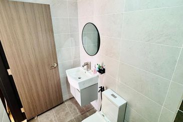 Twin Tower Residence