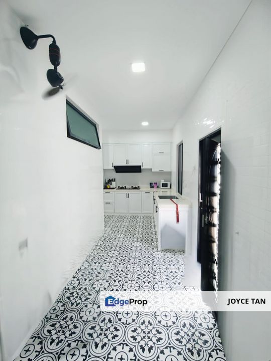 🏡 𝑻𝒂𝒎𝒂𝒏 𝑨𝒖𝒔𝒕𝒊𝒏 𝑫𝒖𝒕𝒂 𝟒 , Johor, Johor Bahru