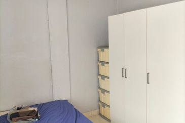 Nusa Bestari Shoplot Apartment For Rent