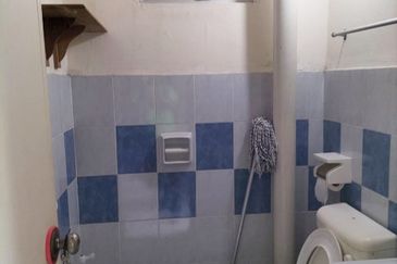 Nusa Bestari Shoplot Apartment For Rent