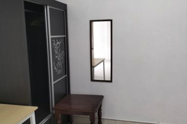 Nusa Bestari Shoplot Apartment For Rent