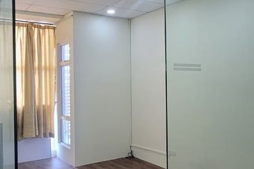 Taman Mount Austin Commercial